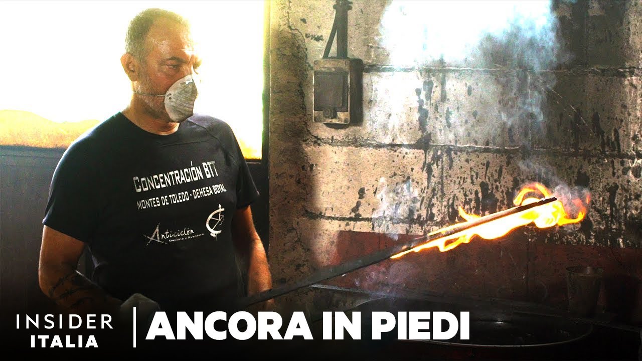 Come vengono realizzate le spade negli ultimi laboratori di Toledo in Spagna | Ancora in Piedi