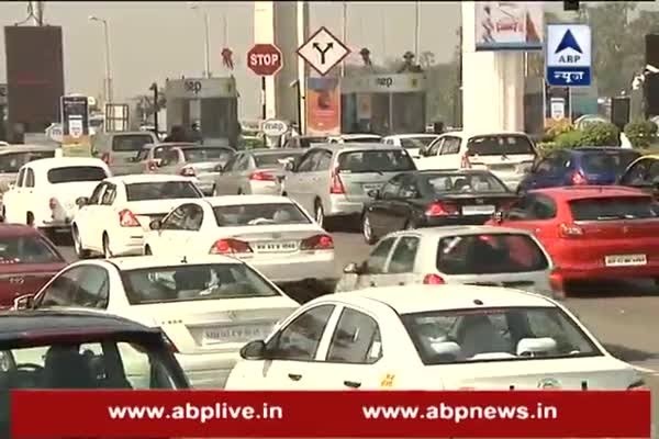 No toll tax till midnight of November 11, says Nitin Gadkari