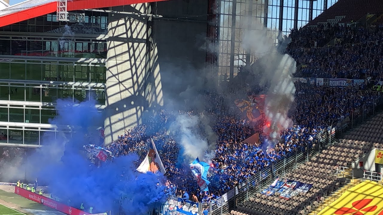 Support, Torjubel und Pyro im Spiel 1.FC Kaiserslautern - F.C. Hansa Rostock (21.04.2019)