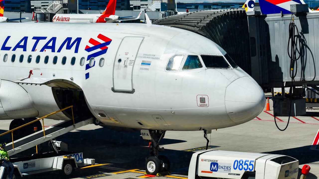 Reporte de Vuelo | Cartagena - Bogotá | LATAM Airlines | Airbus A320