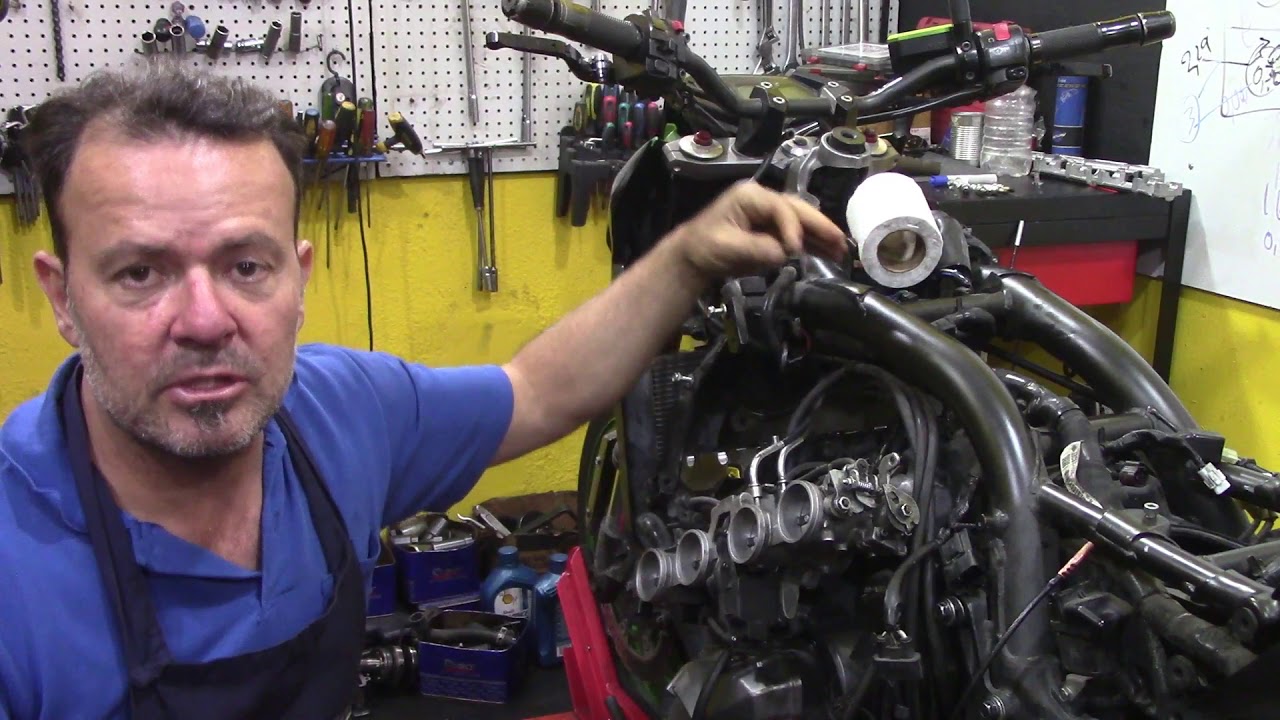 KAWASAKI Z800 Mantenimiento y correción problema sensor ECT