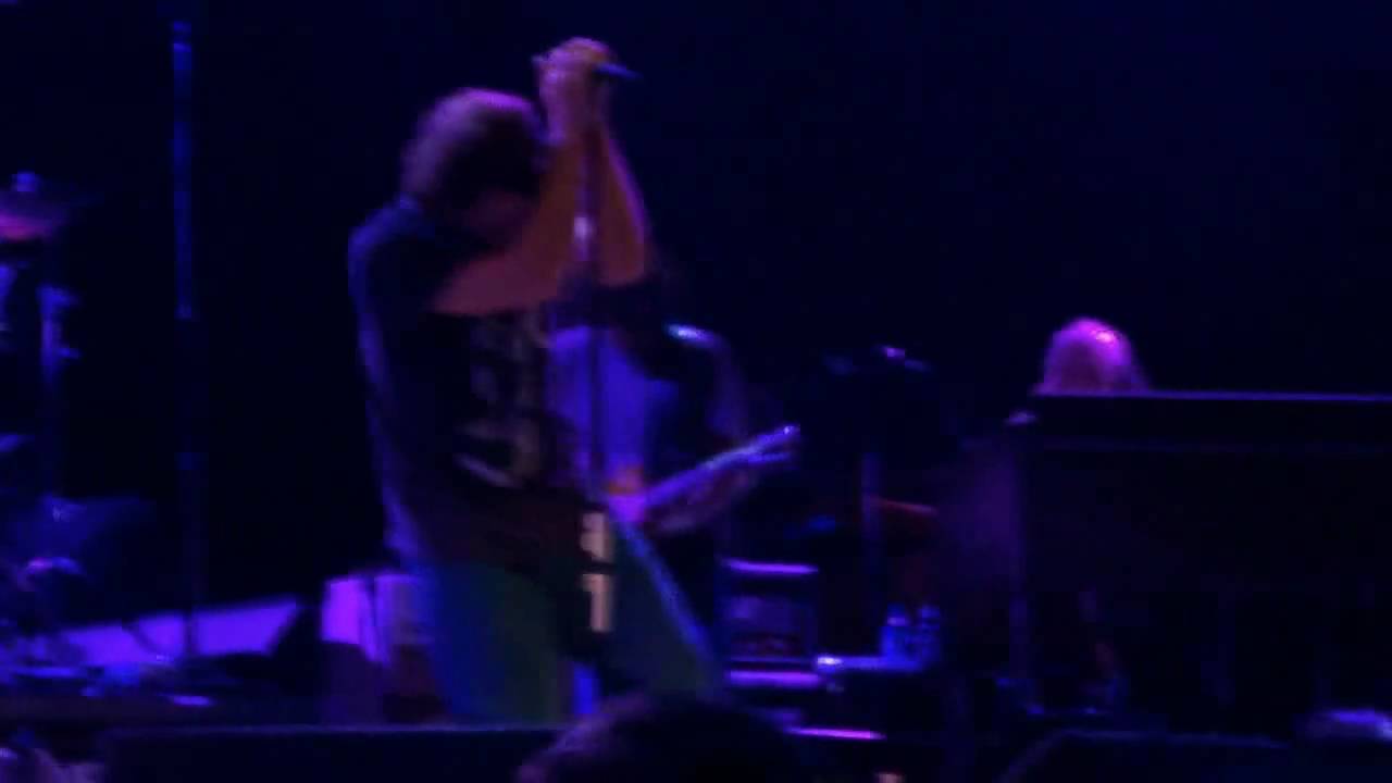 Pearl Jam - Indifference - Subtitulado en español