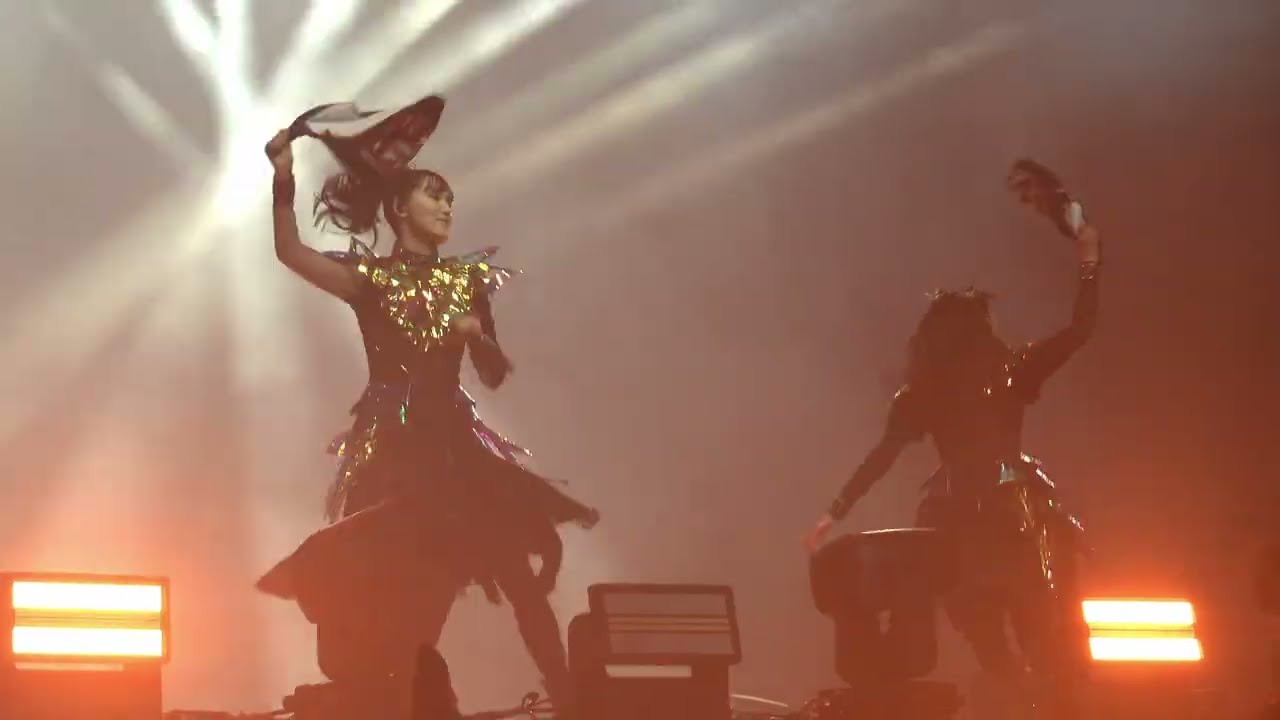 BABYMETAL - PA PA YA!! (Live Intuit Dome 11-1-25) 4K Front Row POV
