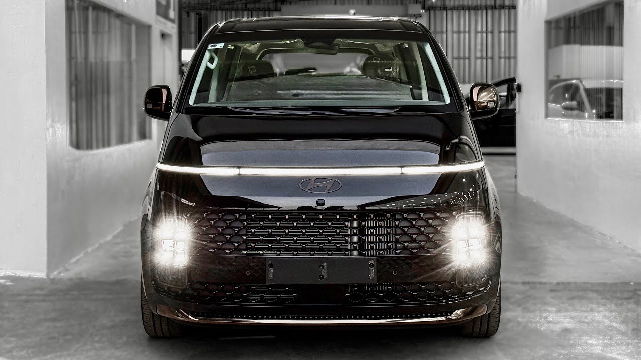 New 2025 Hyundai Staria - 7-seater Luxury Hybrid MPV!