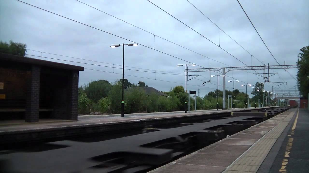 WCML Freight @ Acton Bridge Station 28/07/11