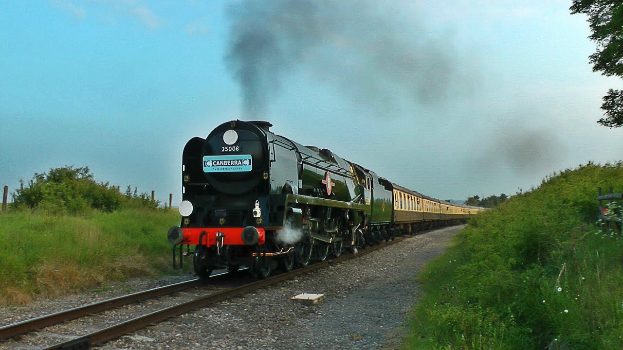 35006 'P&O' on load 18! The GWSR Mega Train - 28/05/16