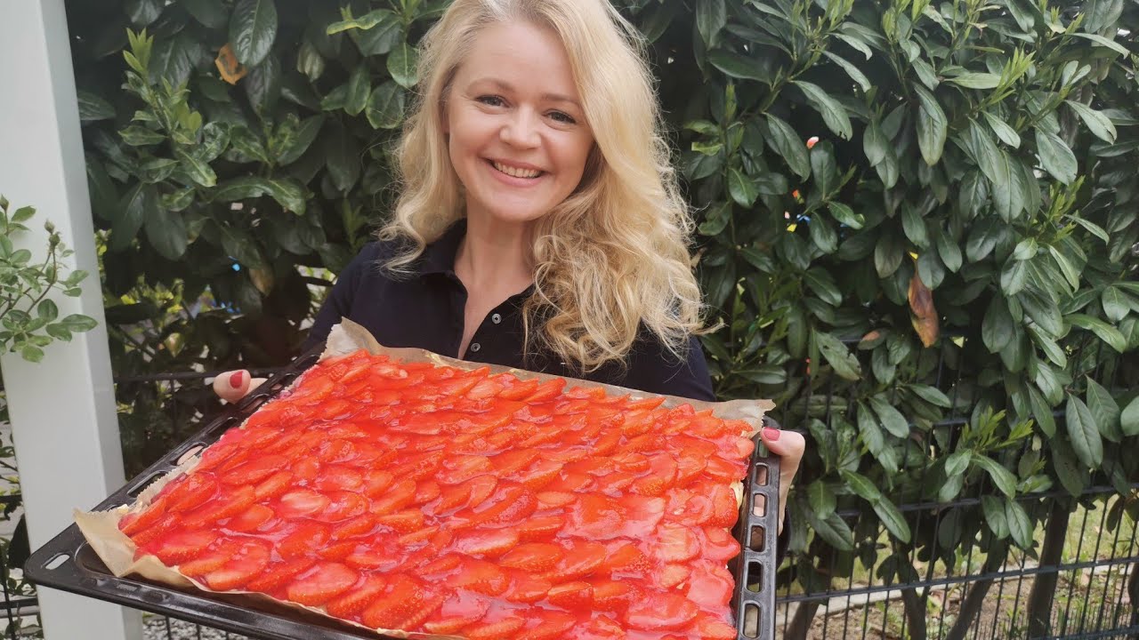 Erdbeerkuchen mit Paradiescreme, zart, lecker und einfach