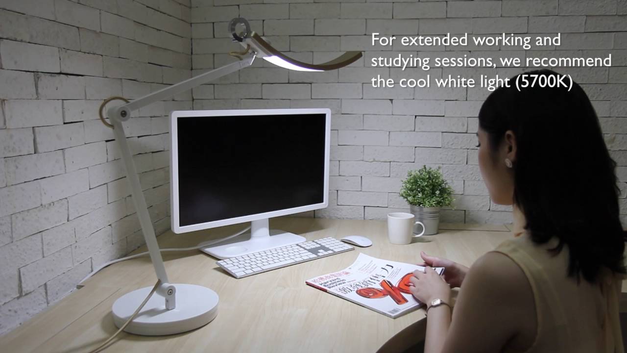 WiT- The World's First Lamp Designed for e-Reading