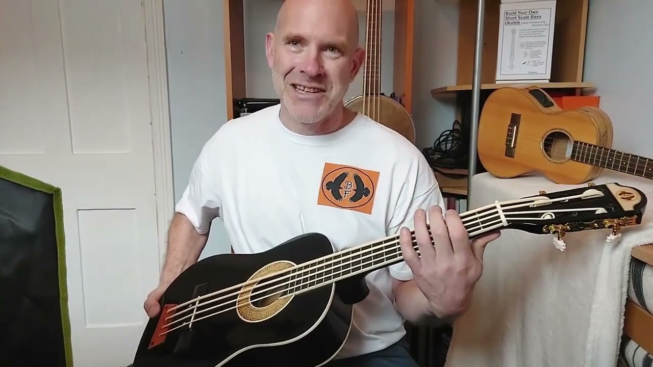 How to play bass ukulele from newbie to ace!