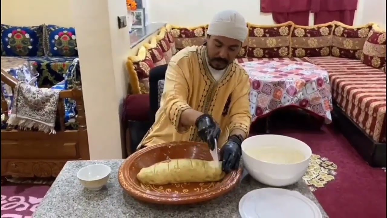 لا غلا على مسكين 😁حلوة العيد بلدية اقتصادية ولذيذة 👌