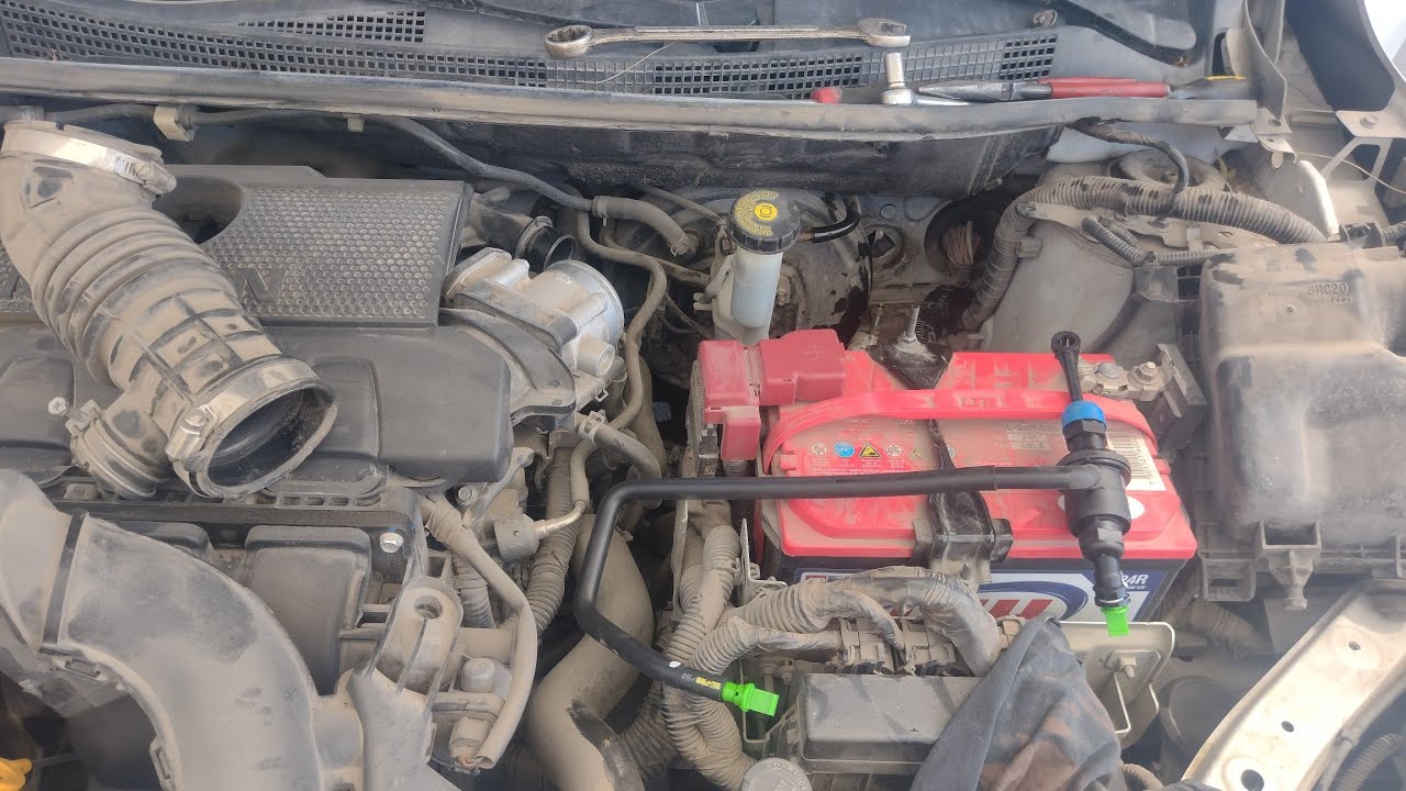 cómo cambiar bomba de clutch de Sentra 2017 y como purgar sistema !!
