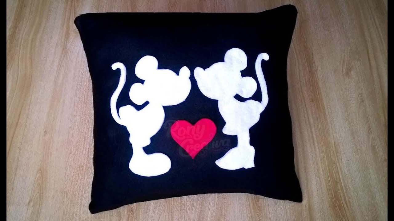 Cómo hacer un hermoso cojín de Mickey y Minnie Mouse  / Ronycreativa manualidades
