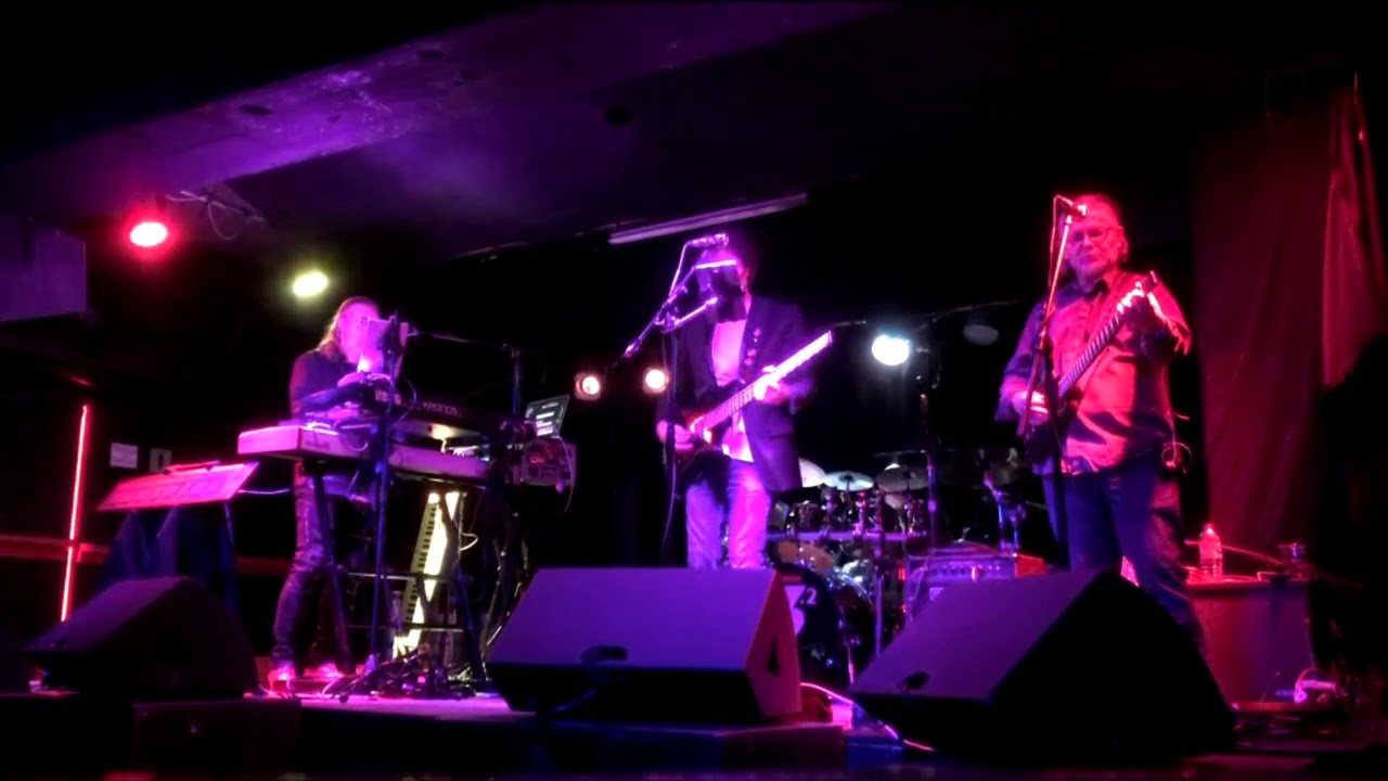 3.2 featuring Robert Berry - Eight Miles High - Live October 3rd 2019 - Montreal