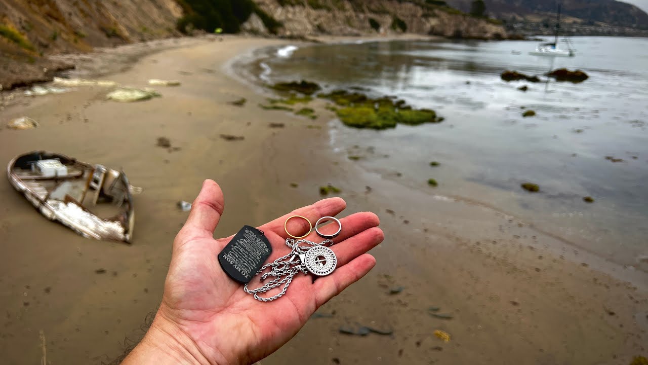 Nude Beach Metal Detecting | Gold and Silver | Minelab Equinox 900