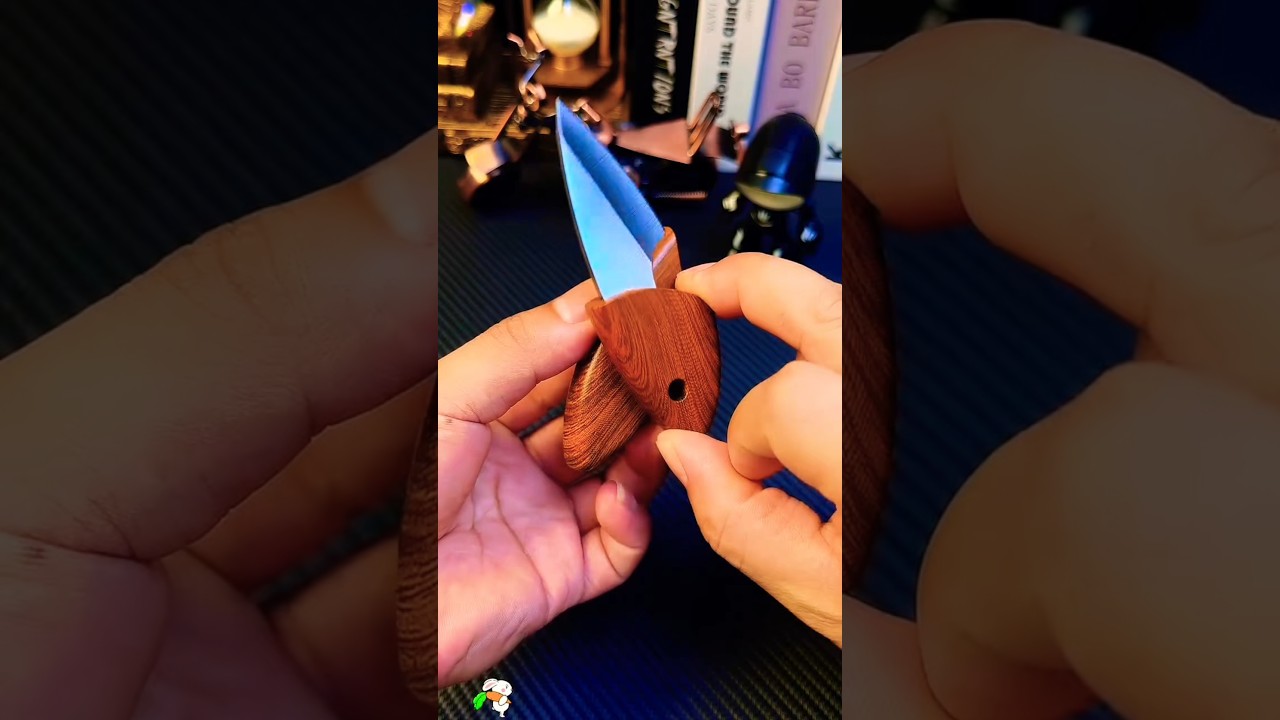 Mango leaf-shaped mini portable pocket knife for outdoor use. FruitKnife MeatKnife Men'sToy