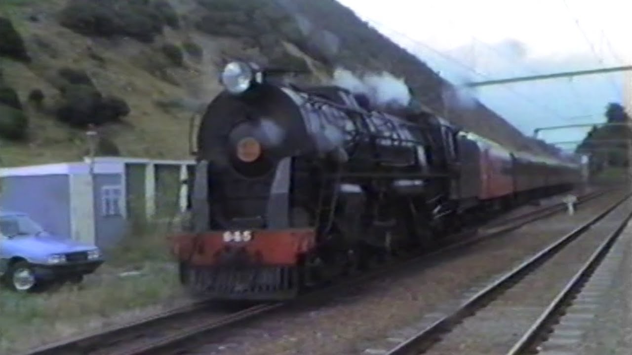 NZ Steam  -  6th February 1988  - Ka 945 seen around Paekakariki.