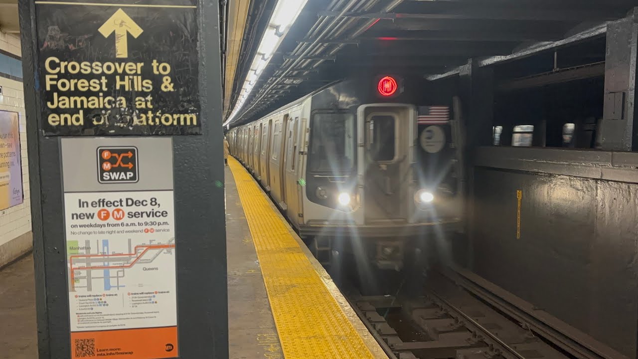 IND Queens Blvd Line: E/F Express and M/R Local trains at Grand Ave-Newtown (R160,R179