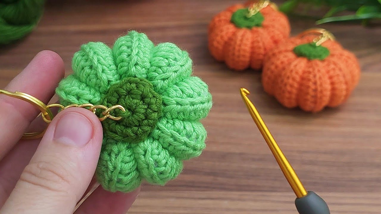 ☆~Special for autumn~☆I explained a very easy crochet pumpkin model 