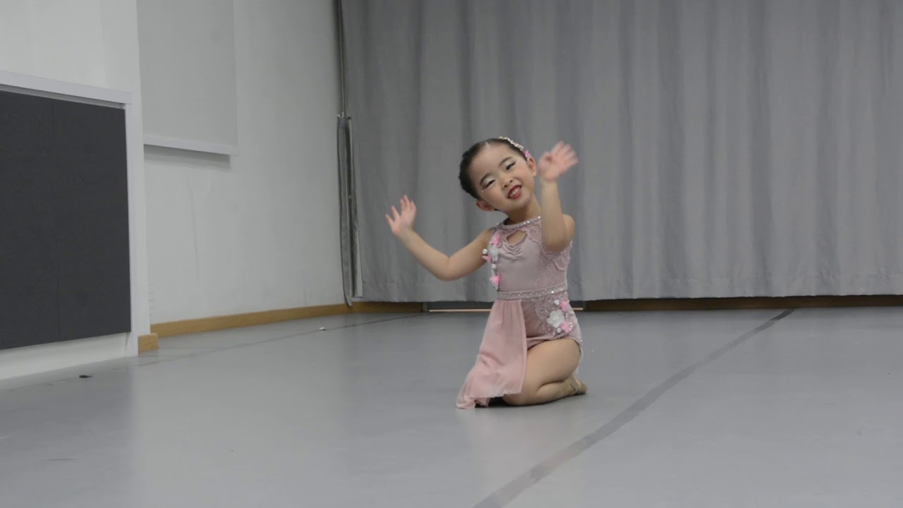 DUO Season 1 Young Dancer Award and Top Tiny Tot WinnerTessa Anya Neo Singapore