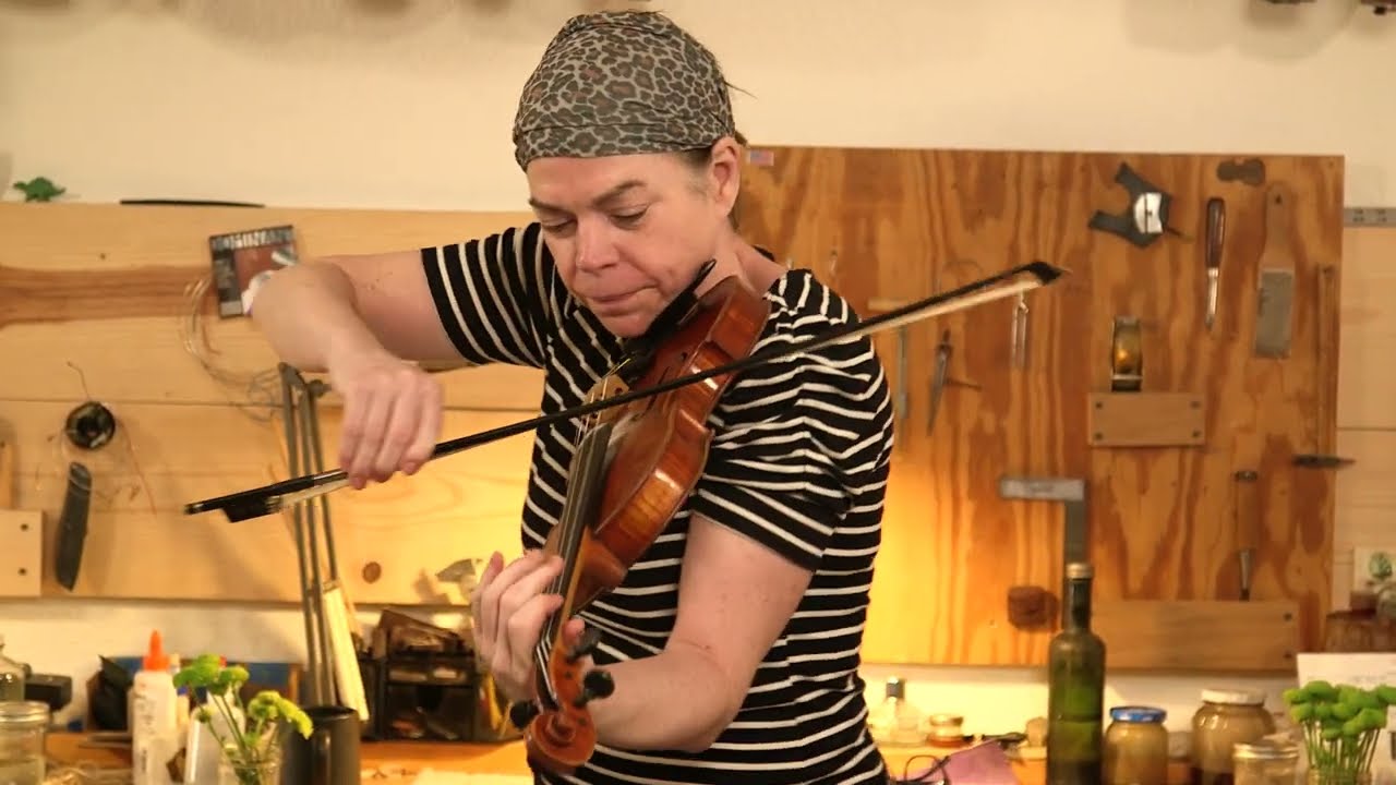 Winifred Horan plays 