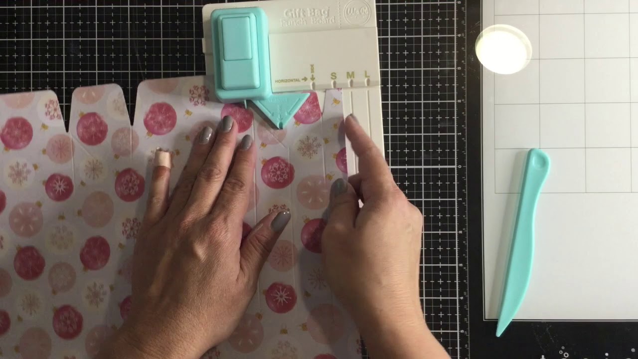 We R Memory Keepers Gift Bag Punch Board Review