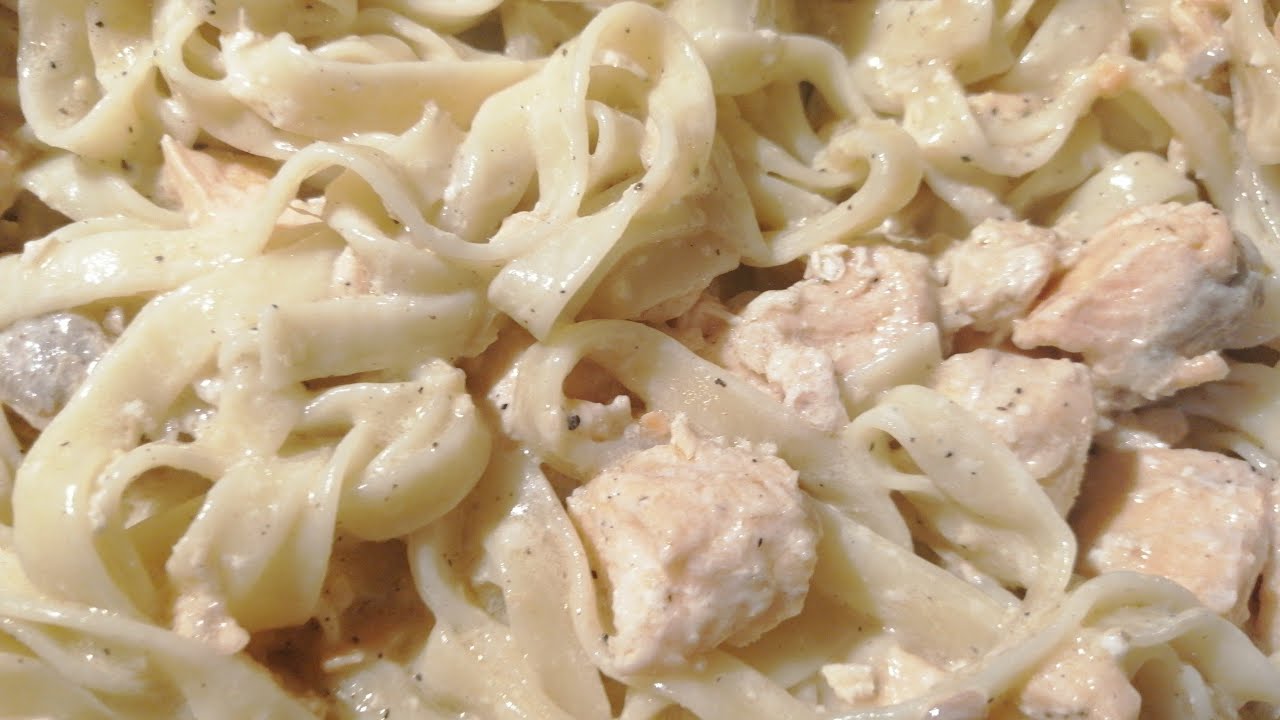 مكرونة بالسلمون والصلصة بيضاء creamy salmon pasta