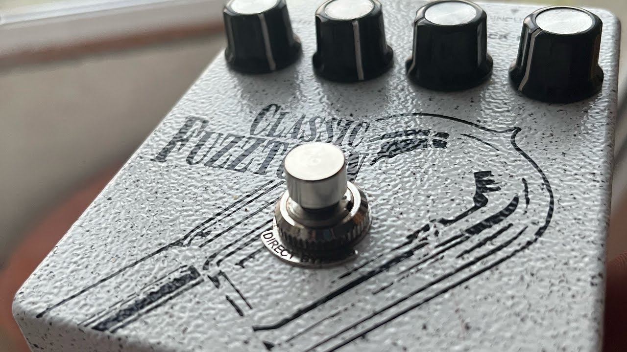 Artec / Washburn Classic Fuzztown