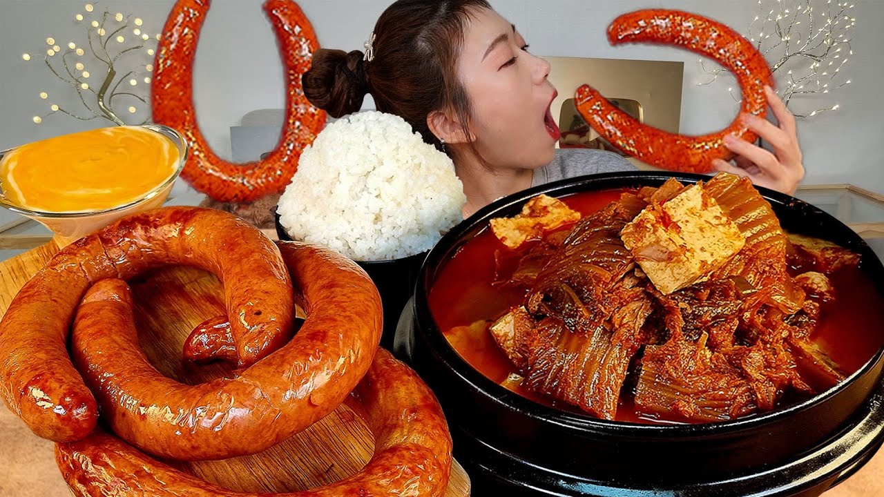 ASMR 진짜 간단하게 참치찌개 킬바사소세지 3개 밥 리얼먹방 :) Tuna stew, long sausage, rice MUKBANG