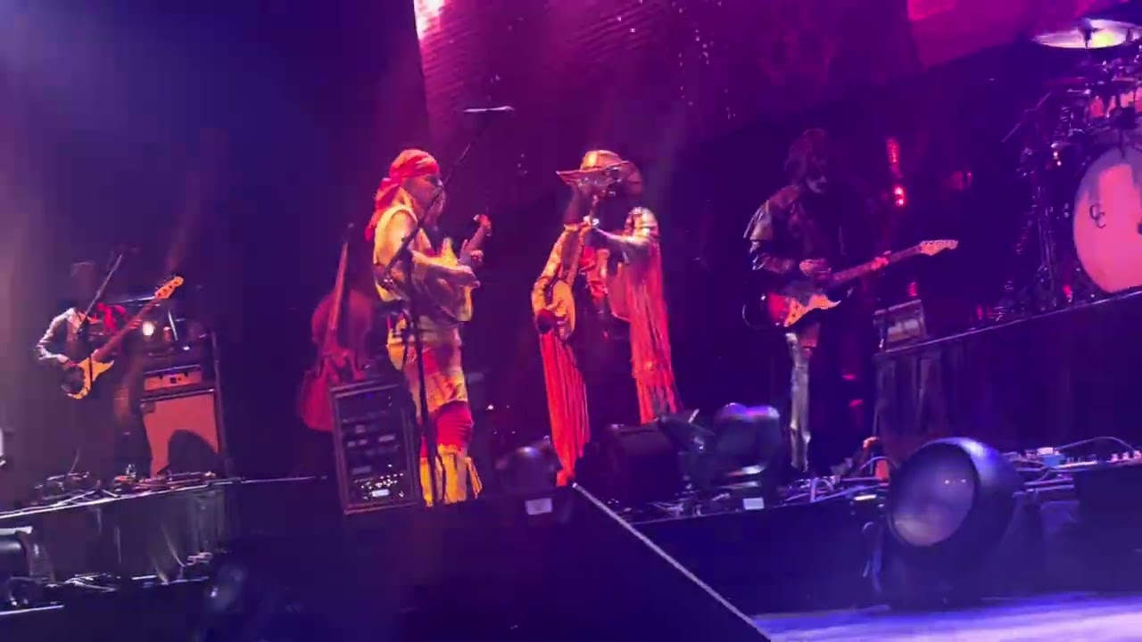 Billy Strings w/ Duane Trucks & John Mailander ‘’Tuff Enuff’’ Van Andel Arena - Grand Rapids, MI