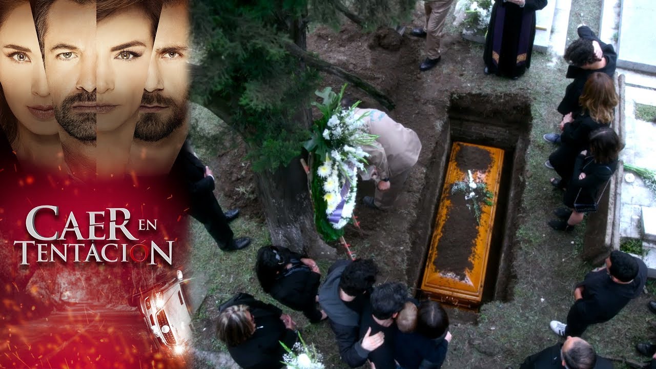 El funeral de Carolina | Caer en tentación - Televisa
