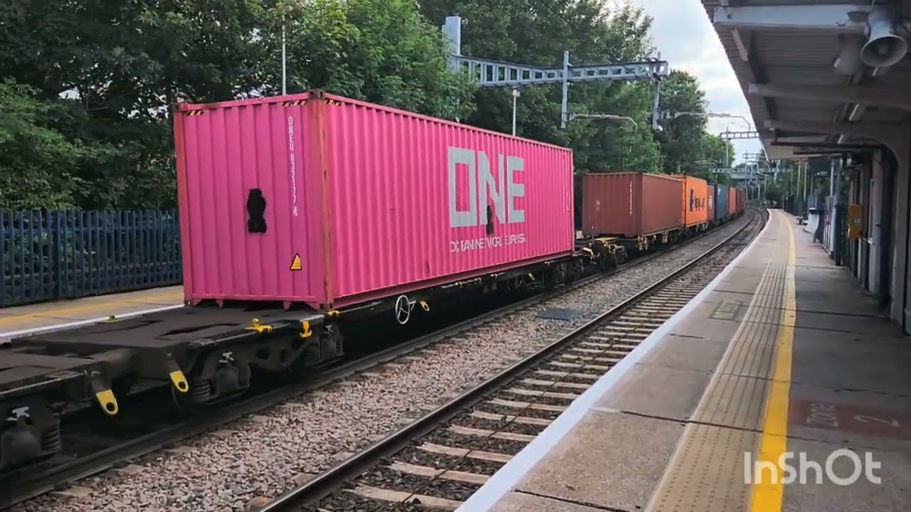 Trains at: Reading west