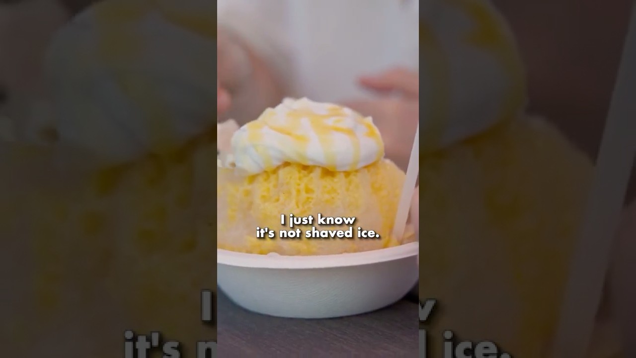 Двое британцев впервые попробовали гавайский лёд!