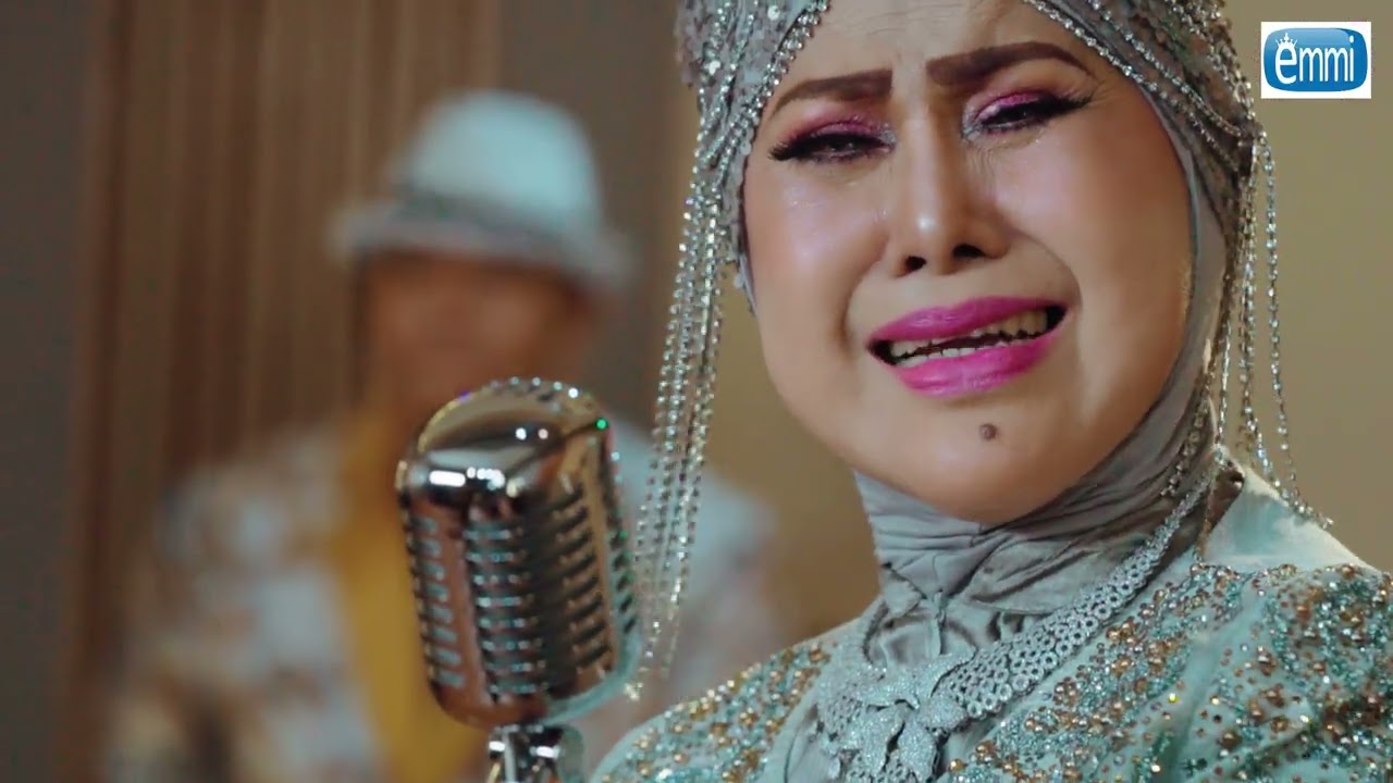 HANYA KARENA DIA -  ELVY SUKAESIH (RATU DANGDUT)