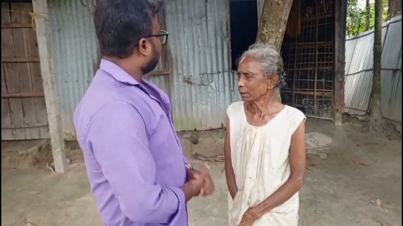 এক অন্ধমায়ের জন্য কিছু রেশন তুলে দিলাম তাঁর হাতে #helpthemfoundation #support #viral #help 