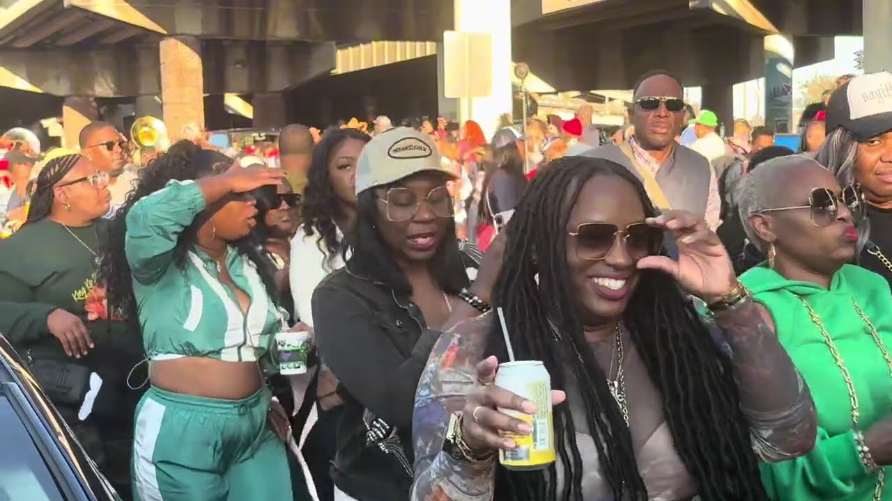6 ward secondline 