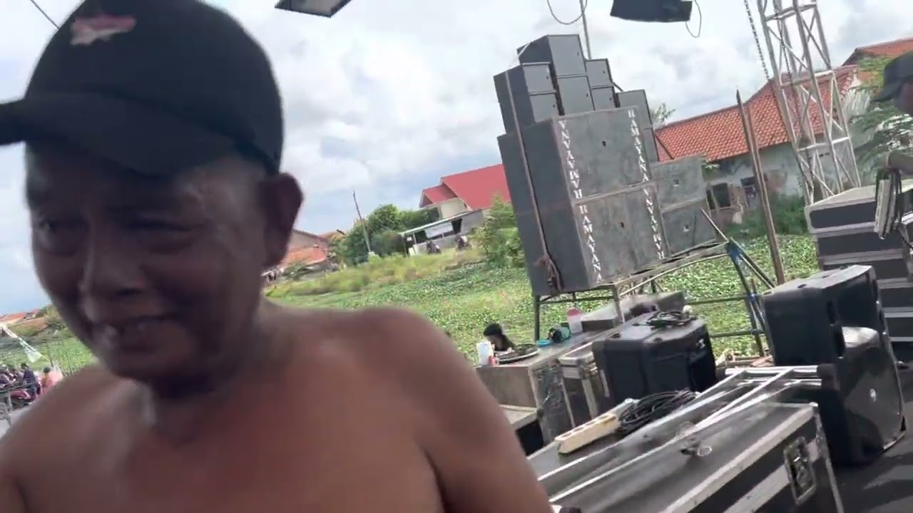 SAMPAI LOKASI PANGGUNG NEW PALAPA BARU SELESAI instalasi RAMAYANA CREW ter buru2