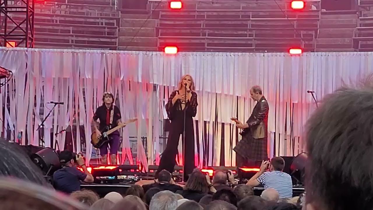 Concert Zazie aux Arènes de Nîmes 30 06 2023