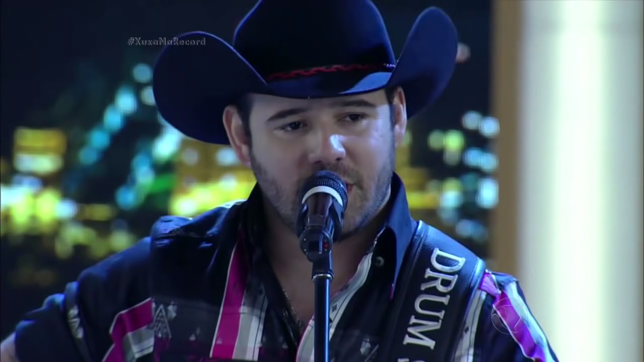Impressionte: sertanejos fazem sucesso dublando outros cantores
