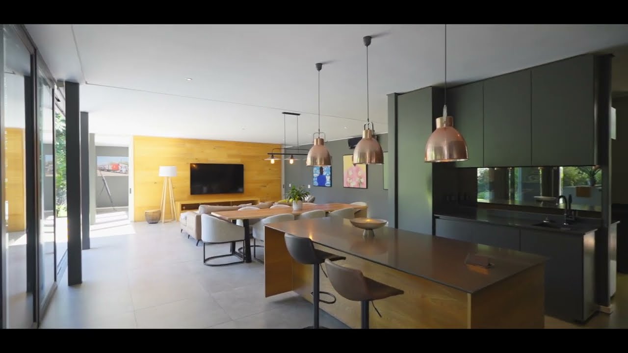Elegant Family Home in Exclusive Hawaan Forest Estate