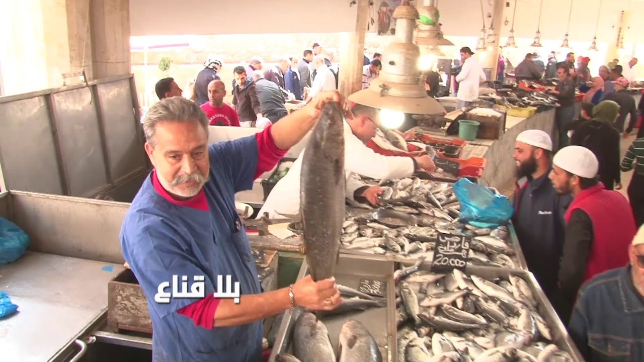 سوق الحوت بصفاقس ملجأ الزوالي وبخمسة آلاف يتعشى..سلعة لوكس للمواطن لكن المكتوب فارغ والزوالي فالس !!