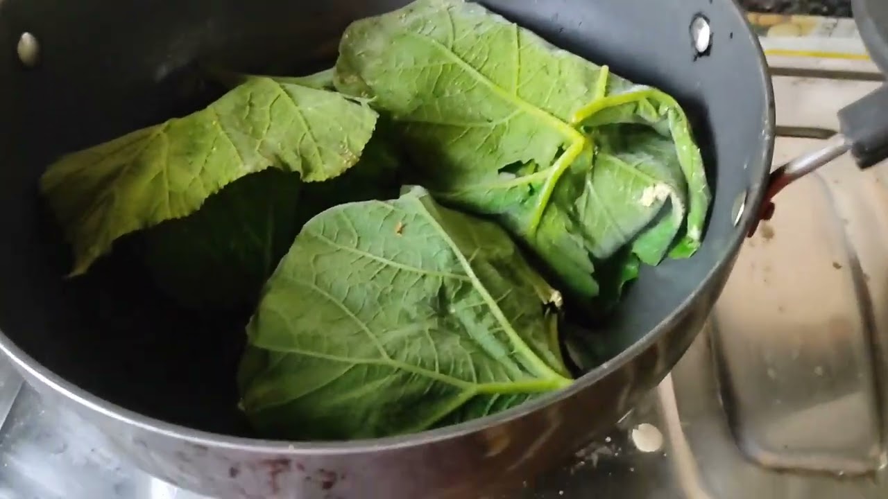 কুমড়ো পাতায় কাতলা.... 