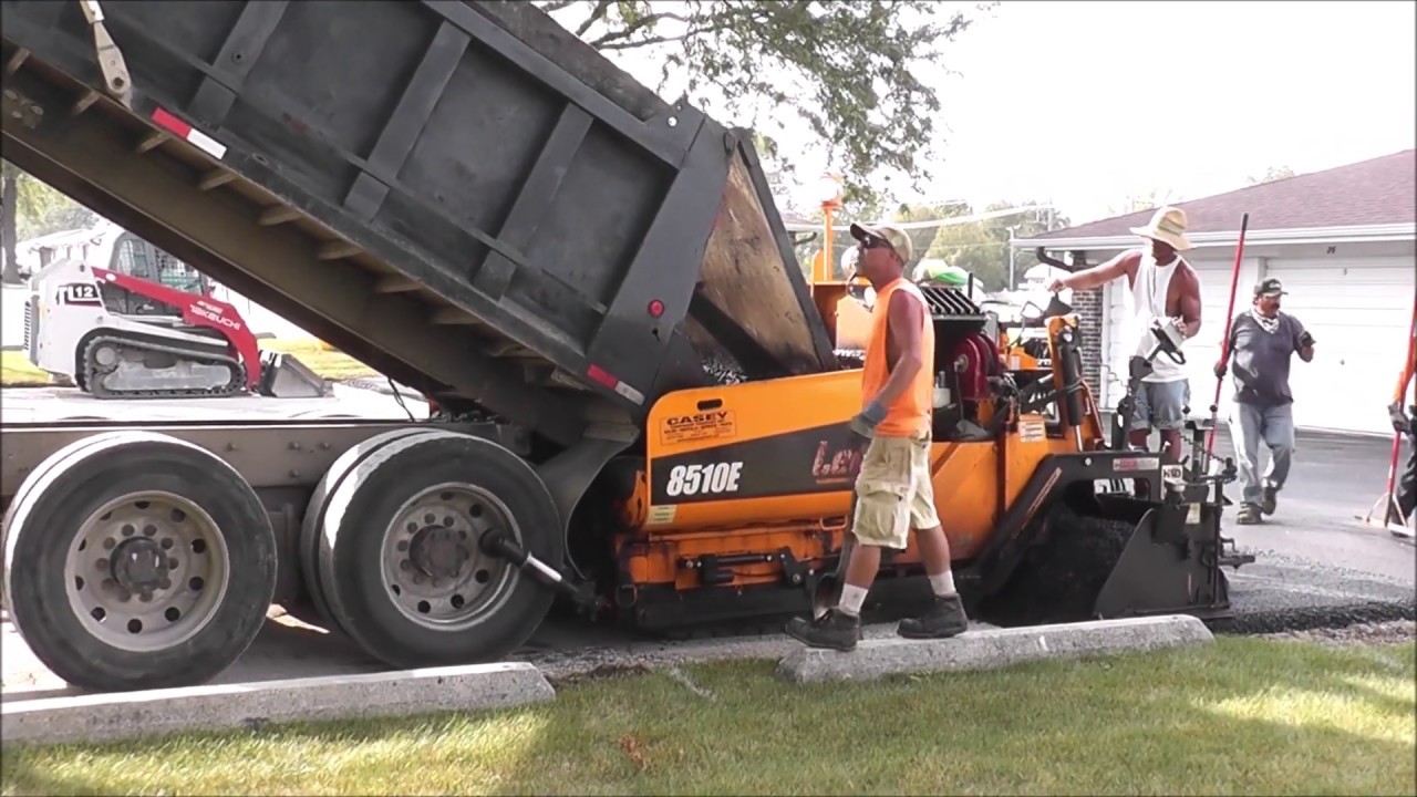Paving A Parking Lot | Leeboy Paver