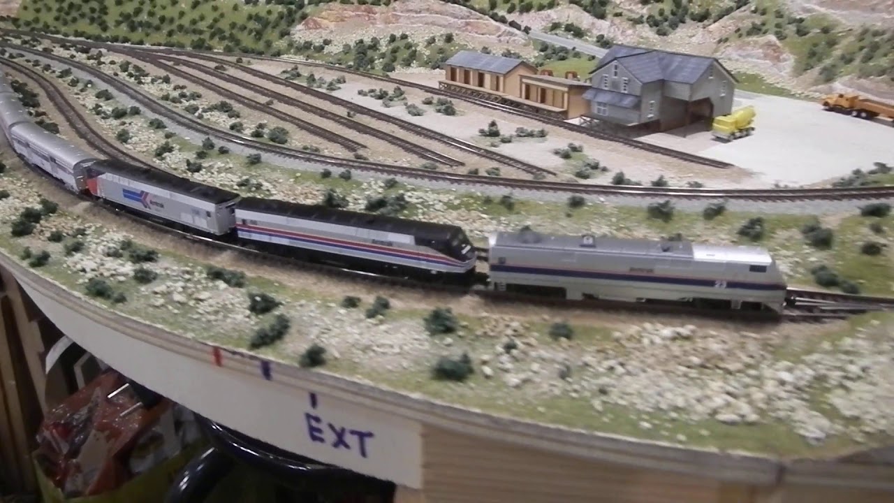 Z Scale    Montana Rail Link / Amtrak Superliner