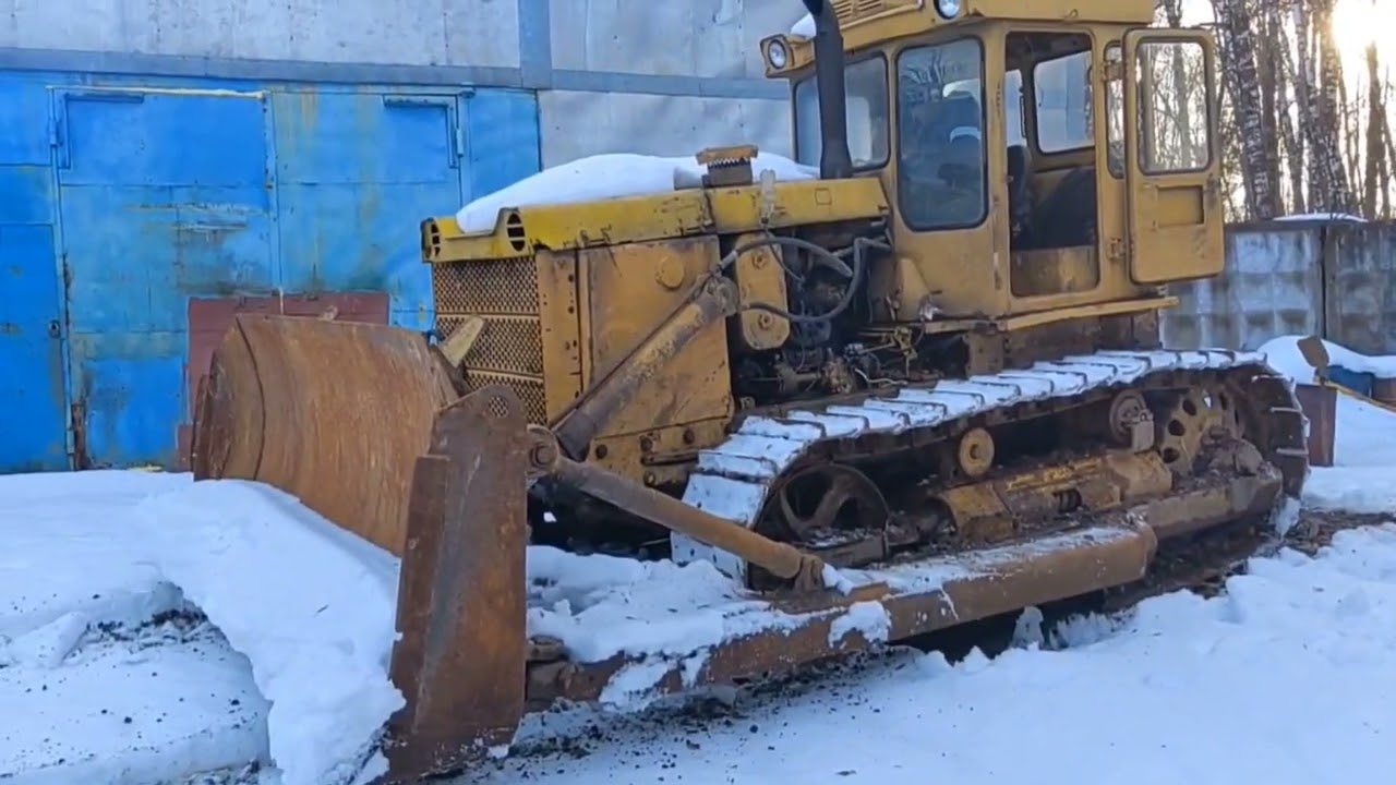 Бульдозер T130