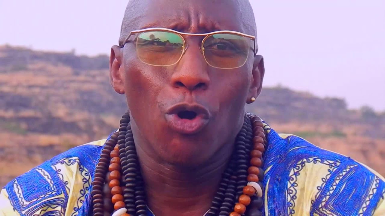 DOUDOU BENI ( khamè langoé)