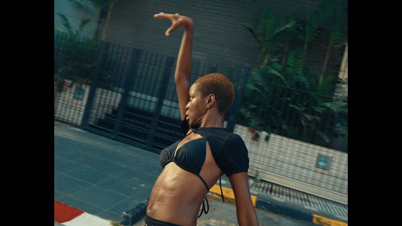 LA PANGOLA X AUNTY RAYZOR - FUMAY