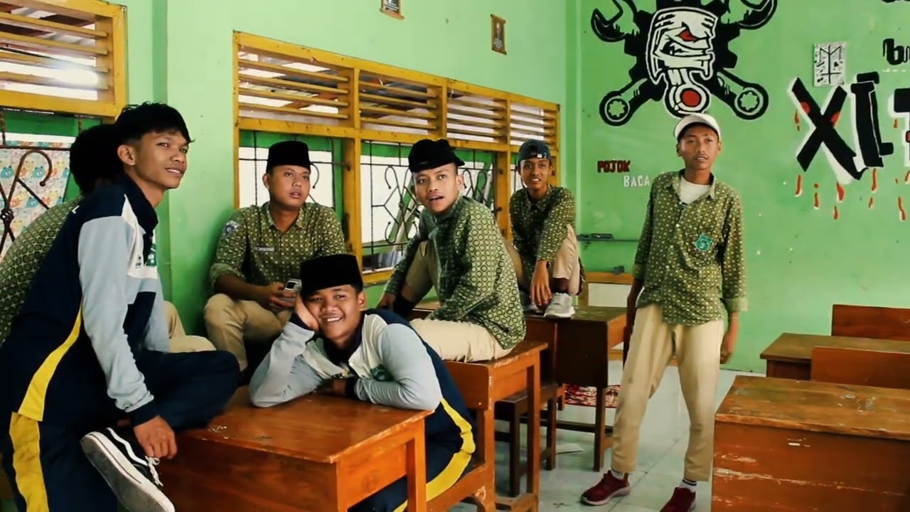 TEMAN MU SAUDARA MU JUGA (TUGAS PRAKTEK BAHASA INDONESIA KELAS 12 TSM)