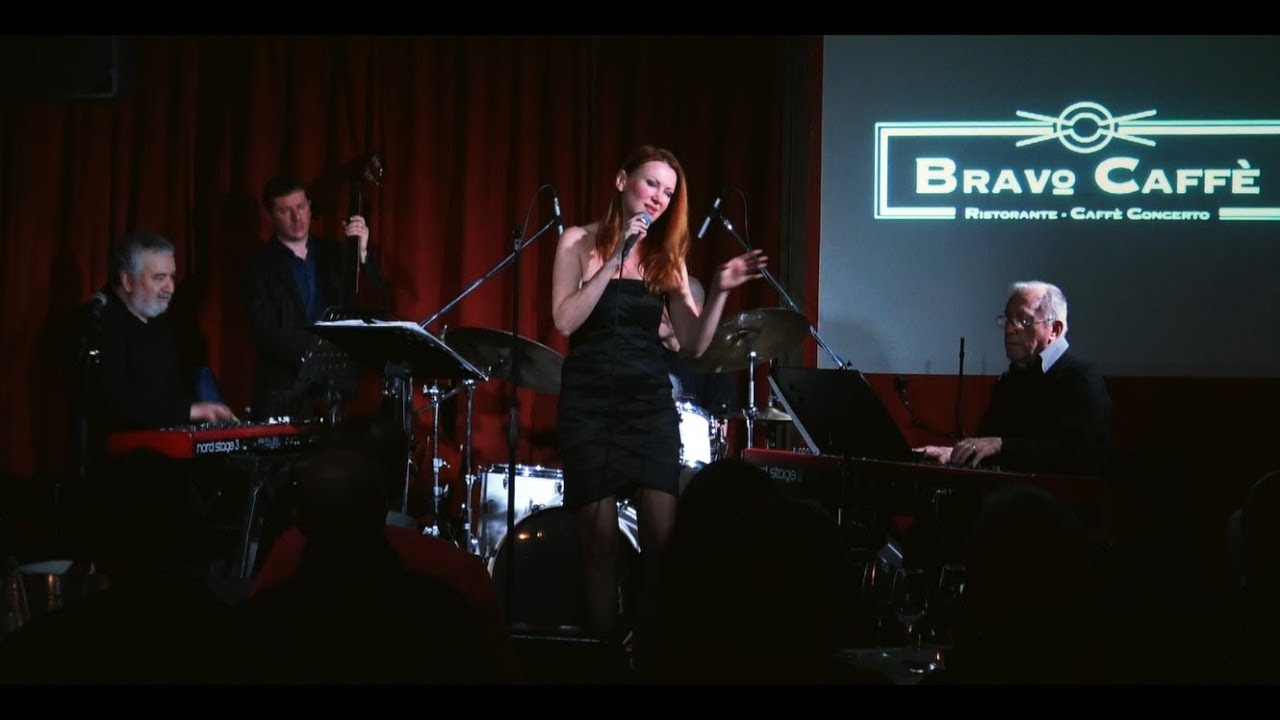 This Masquerade - Live @BravoCaffè