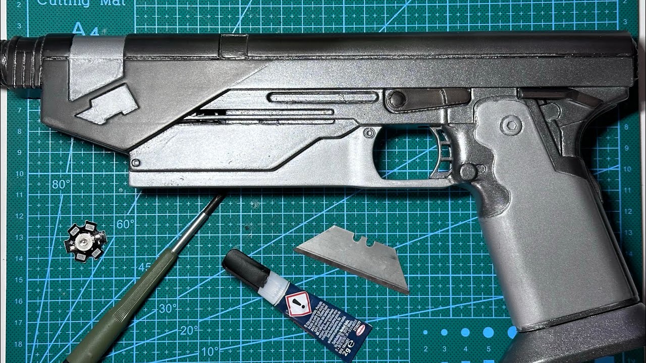 Westar 35 Blaster DIY electrics for sound and light effects. Bo Katan Cosplay