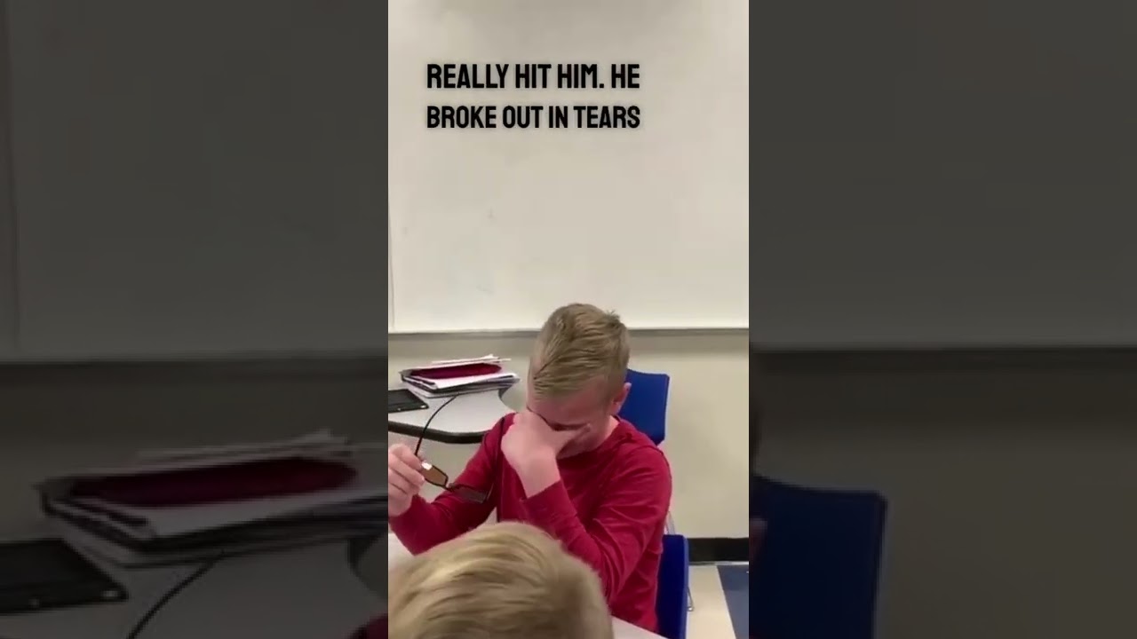 A principal surprised a student with color blind glasses ❤️👏